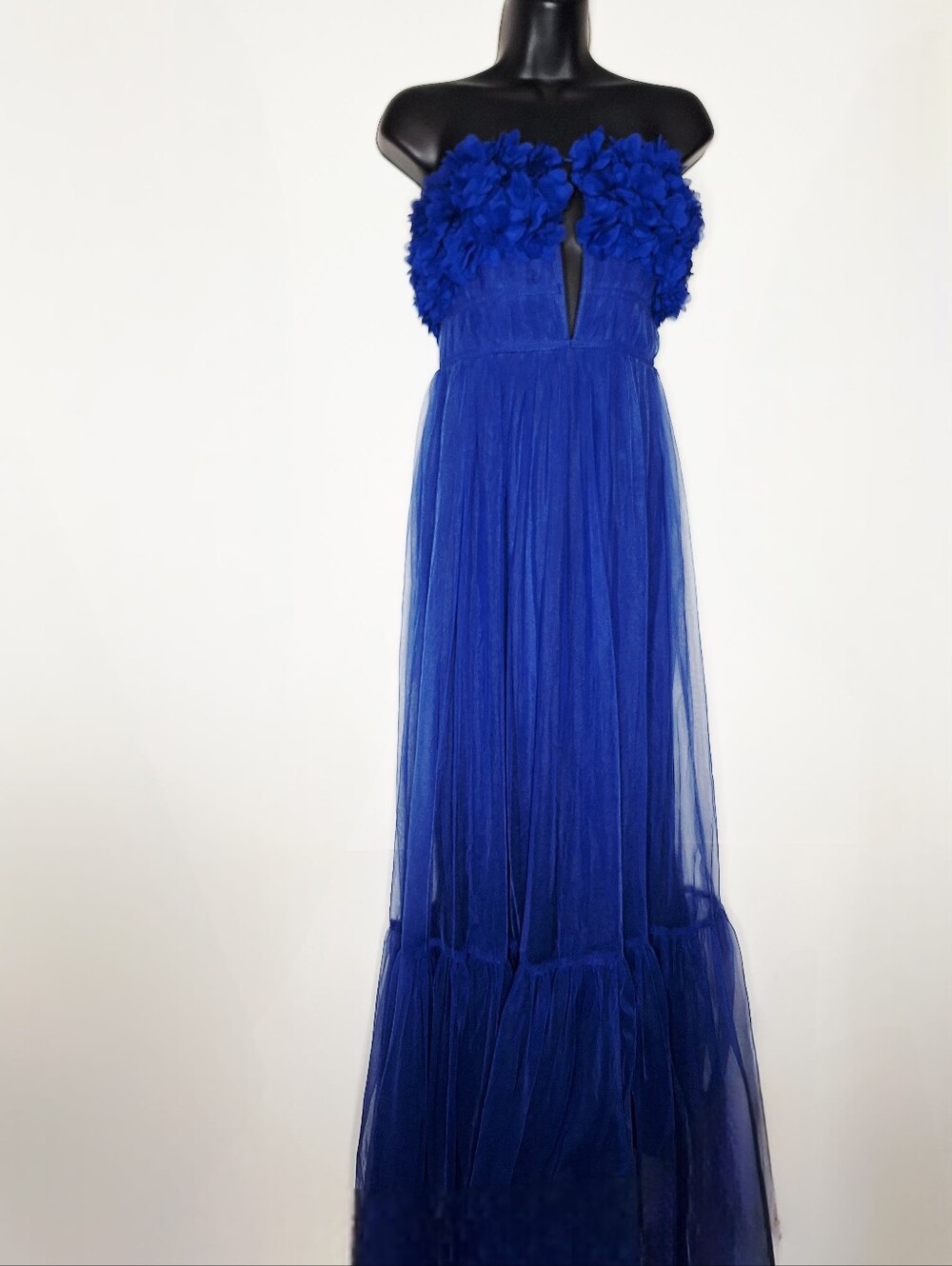 Lulu's"Tulle Elegance In Blue"Strapless, Quite Luxury,Tulle &Floral Bodice Dress